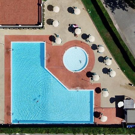 Апарт отель Le Residenze Di Santa Costanza - Mirto/Corbezzolo Сан-Винченцо Экстерьер фото